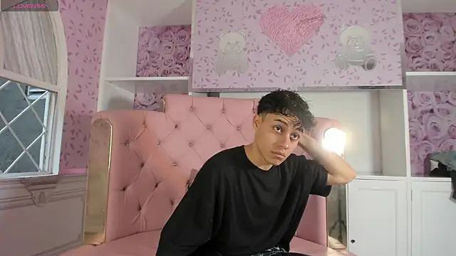 Snapshot of Dani_rivass chatting on October 31, 11:29 am Dani rivass online show from October 31, 11:29 am