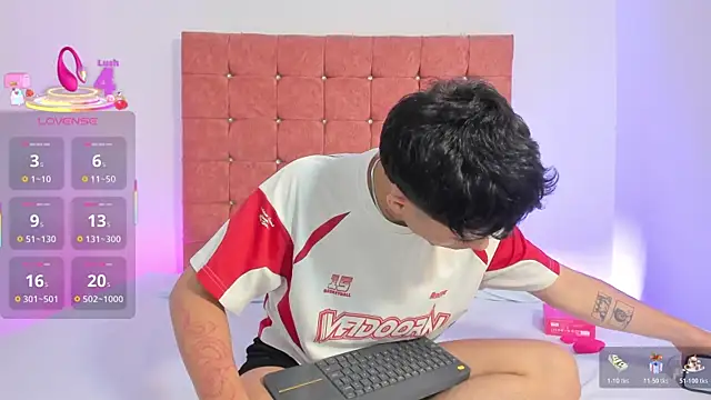 Snapshot of Dani_rivass chatting on October 27, 12:50 pm Dani rivass online show from October 27, 12:50 pm