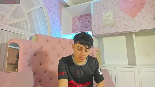 Dani rivass online show from December 18, 11:36 am