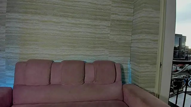 Snapshot of Dani_rivass chatting on November 25, 11:32 am Dani rivass online show from November 25, 11:32 am