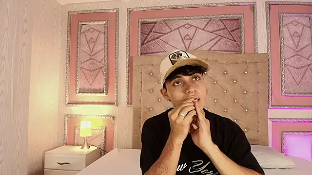 Dani rivass online show from March 4, 3:14 am