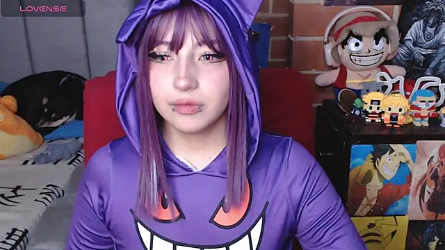  alexa19pretty  online show from April 15, 6:34 pm