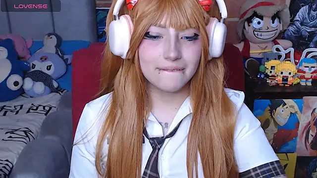  alexa19pretty  online show from April 16, 7:03 pm