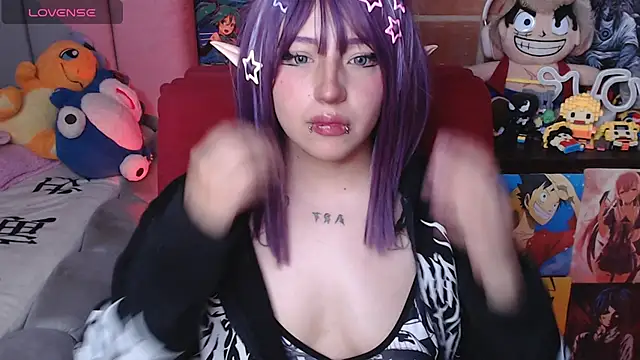  alexa19pretty  online show from June 3, 7:29 pm
