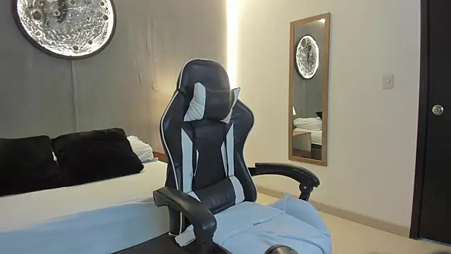 liliand  online show from October 10, 12:17 pm