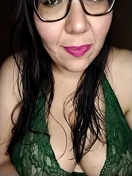 Snapshot of lucecitaxxx chatting on September 27, 5:35 am lucecitaxxx online show from September 27, 5:35 am