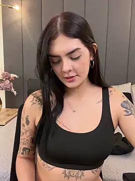 Snapshot of AliceRitter chatting on September 24, 6:14 pm AliceRitter online show from September 24, 6:14 pm