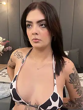 Snapshot of AliceRitter chatting on September 30, 7:20 pm AliceRitter online show from September 30, 7:20 pm