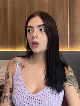 Snapshot of AliceRitter chatting on September 10, 5:45 pm AliceRitter online show from September 10, 5:45 pm