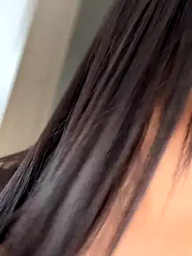 Lu090  online show from December 4, 4:06 pm