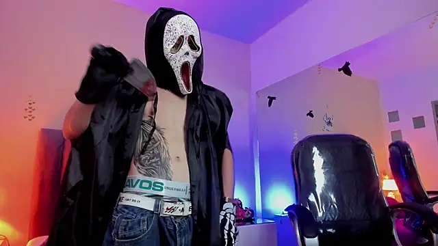 Nascary Fox online show from October 31, 8:49 pm