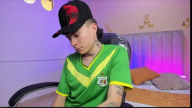 Nascary Fox online show from February 5, 7:32 pm