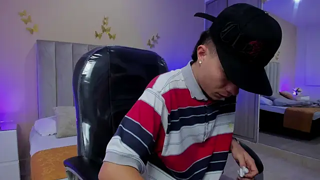 Nascary Fox online show from January 11, 1:18 pm