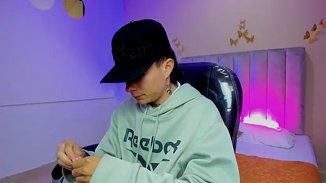 Nascary Fox online show from February 22, 2:08 pm