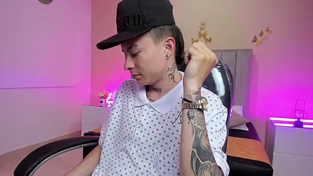 Nascary Fox online show from March 30, 1:12 pm