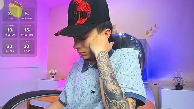 Nascary Fox online show from March 1, 3:23 pm