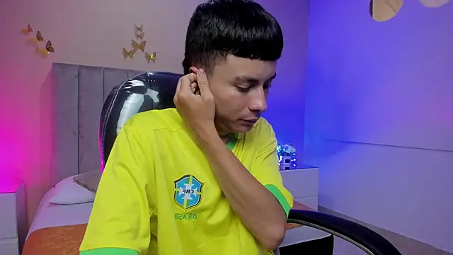 Nascary Fox online show from March 20, 1:01 pm