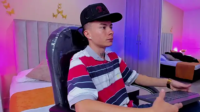 Nascary Fox online show from January 6, 7:07 pm