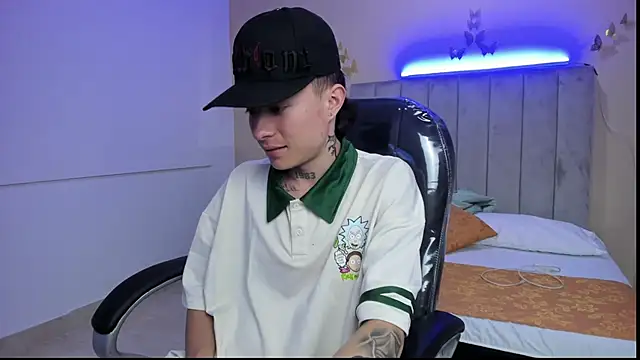 Nascary Fox online show from February 6, 7:54 pm