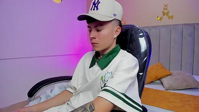 Nascary Fox online show from January 16, 8:35 pm