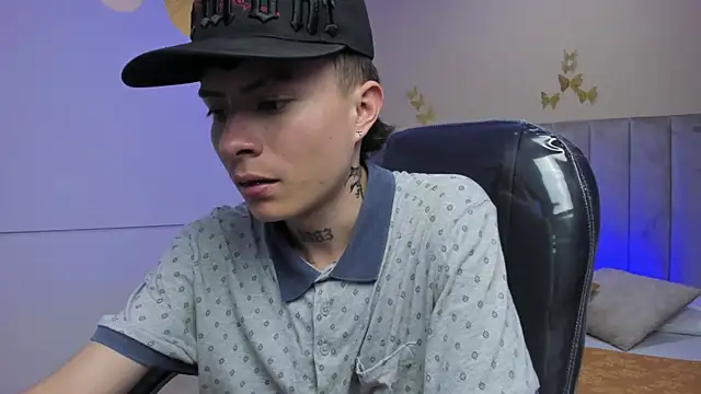 Nascary Fox online show from February 4, 7:53 pm