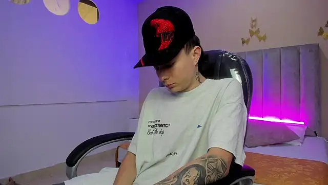 Nascary Fox online show from February 18, 7:32 pm