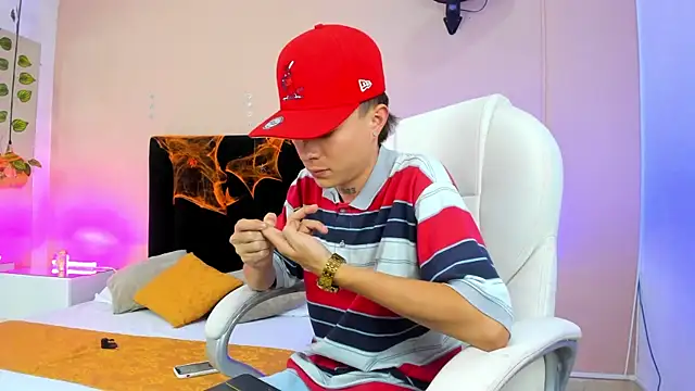Nascary Fox online show from October 1, 7:51 pm