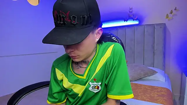 Nascary Fox online show from February 12, 7:24 pm