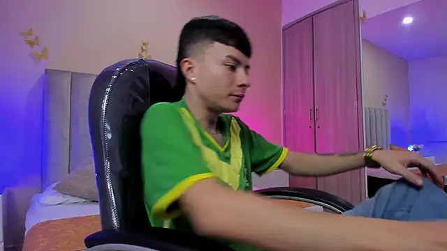 Nascary Fox online show from January 8, 7:31 pm