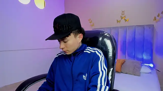 Nascary Fox online show from February 19, 7:22 pm