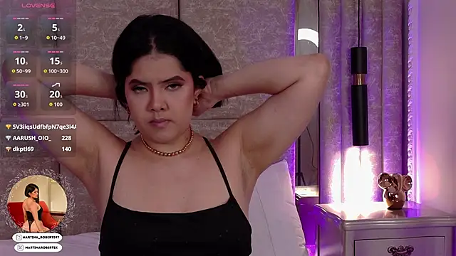 Martina-Roberts- online show from November 5, 4:04 am