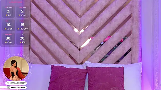 Martina-Roberts- online show from April 9, 4:47 am