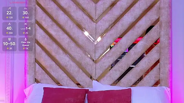 Martina-Roberts- online show from February 9, 5:27 am