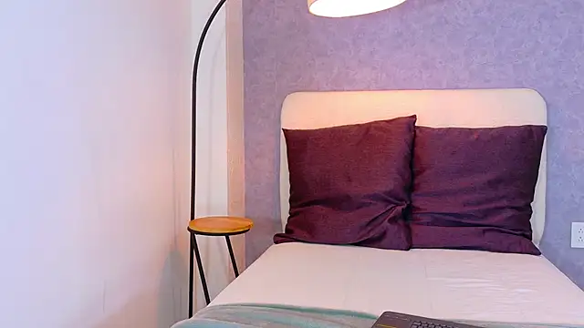 Snapshot of Tracielowe_w chatting on November 30, 3:29 am Tracielowe w online show from November 30, 3:29 am