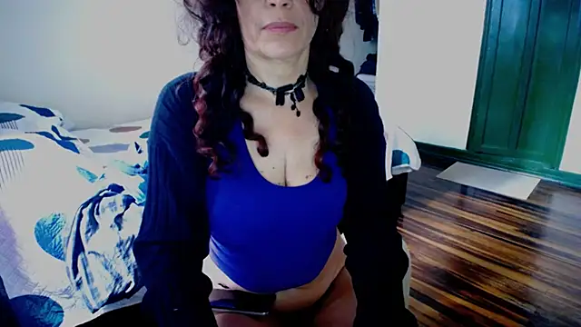 Snapshot of fenix_colette chatting on May 26, 3:10 pm fenix colette online show from May 26, 3:10 pm