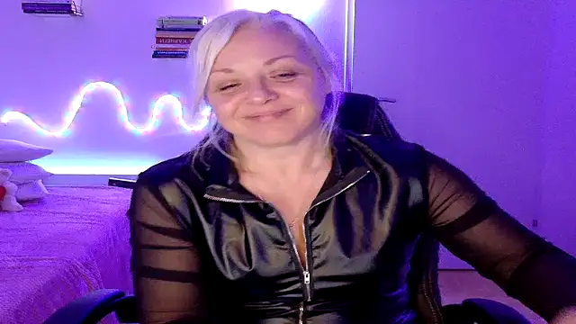 Linsy Kim online show from March 26, 10:07 pm