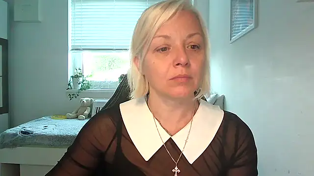 Snapshot of Linsy_Kim chatting on October 3, 5:42 am Linsy Kim online show from October 3, 5:42 am