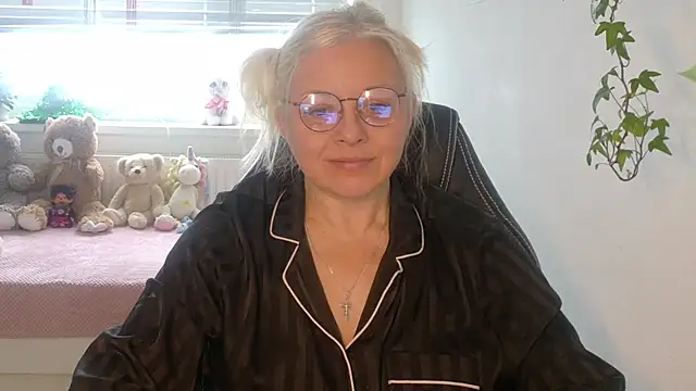 Linsy Kim online show from January 10, 9:04 am