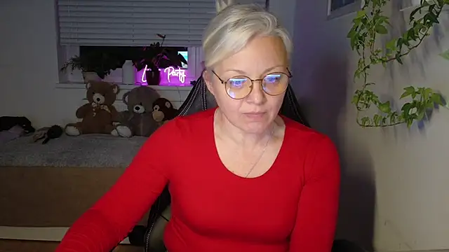 Linsy Kim online show from March 20, 6:31 pm