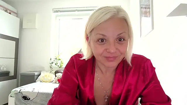 Snapshot of Linsy_Kim chatting on September 14, 7:42 am Linsy Kim online show from September 14, 7:42 am