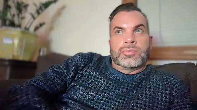 Snapshot of Ty_lerDavid chatting on January 8, 7:36 am Ty lerDavid online show from January 8, 7:36 am