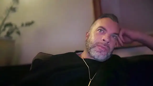 Ty lerDavid online show from April 18, 5:43 am