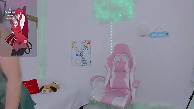 milfAaura online show from September 30, 2:06 am