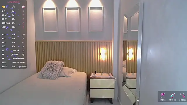 SOPHIEMEYER online show from October 1, 1:15 pm