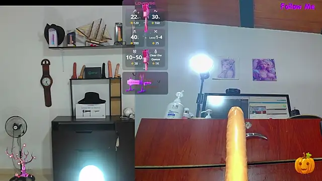 keily  funny online show from October 31, 12:02 pm