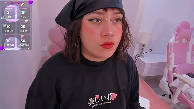 mia yeager online show from October 12, 3:52 am