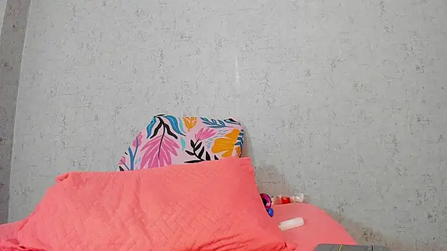 Snapshot of scarlett646 chatting on October 18, 3:08 am scarlett646 online show from October 18, 3:08 am