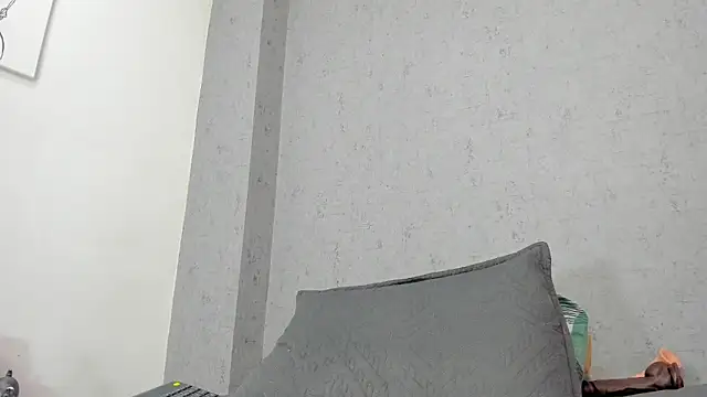 Snapshot of scarlett646 chatting on December 15, 3:12 am scarlett646 online show from December 15, 3:12 am