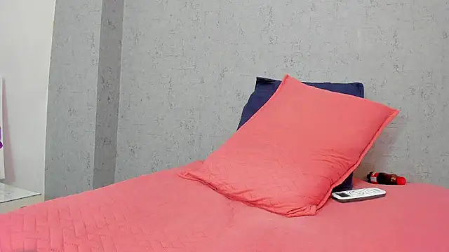 Snapshot of scarlett646 chatting on October 28, 3:07 am scarlett646 online show from October 28, 3:07 am