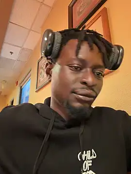 Snapshot of Vikehim chatting on November 11, 7:25 am Vikehim online show from November 11, 7:25 am